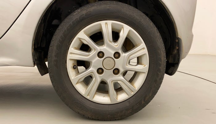 2016 Tata Tiago XZ PETROL, Petrol, Manual, 79,538 km, Left Rear Wheel