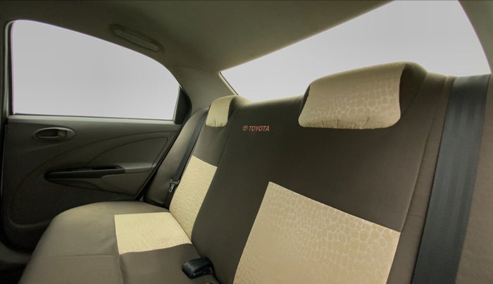 2011 Toyota Etios G, Petrol, Manual, 73,320 km, Right Side Rear Door Cabin