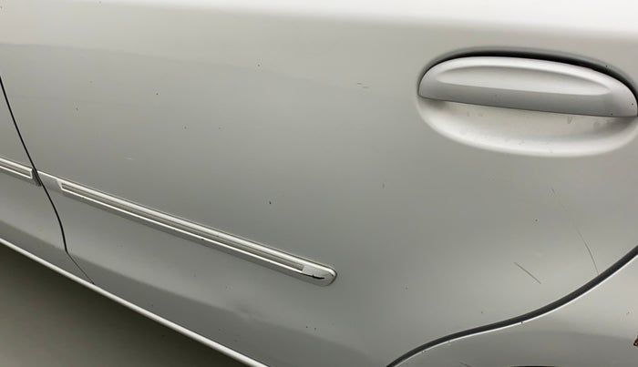 2011 Toyota Etios G, Petrol, Manual, 73,320 km, Rear left door - Minor scratches