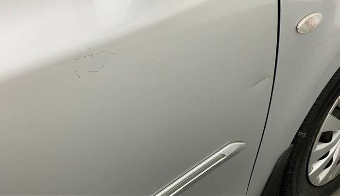 2011 Toyota Etios G, Petrol, Manual, 73,320 km, Driver-side door - Slightly dented