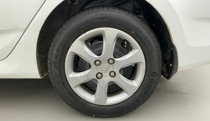 2013 Hyundai Verna FLUIDIC 1.6 VTVT EX, Petrol, Manual, 52,740 km, Left Rear Wheel