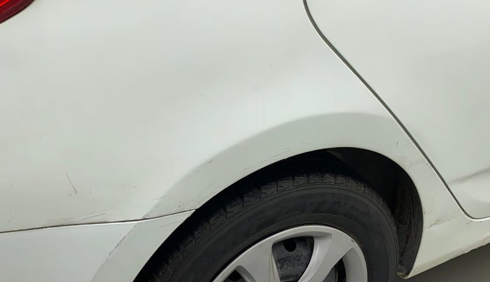 2013 Hyundai Verna FLUIDIC 1.6 VTVT EX, Petrol, Manual, 52,740 km, Right quarter panel - Minor scratches