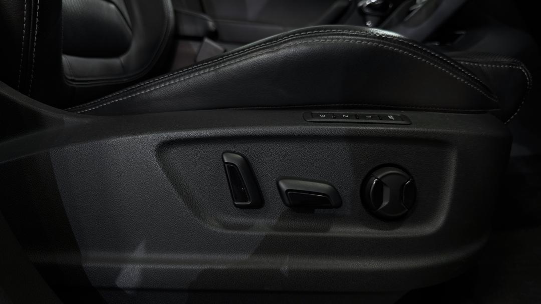 2017 SKODA Kodiaq 132 Tsi (4x4), Automatic, 64054 km, Drivers Side Adjustment Panel