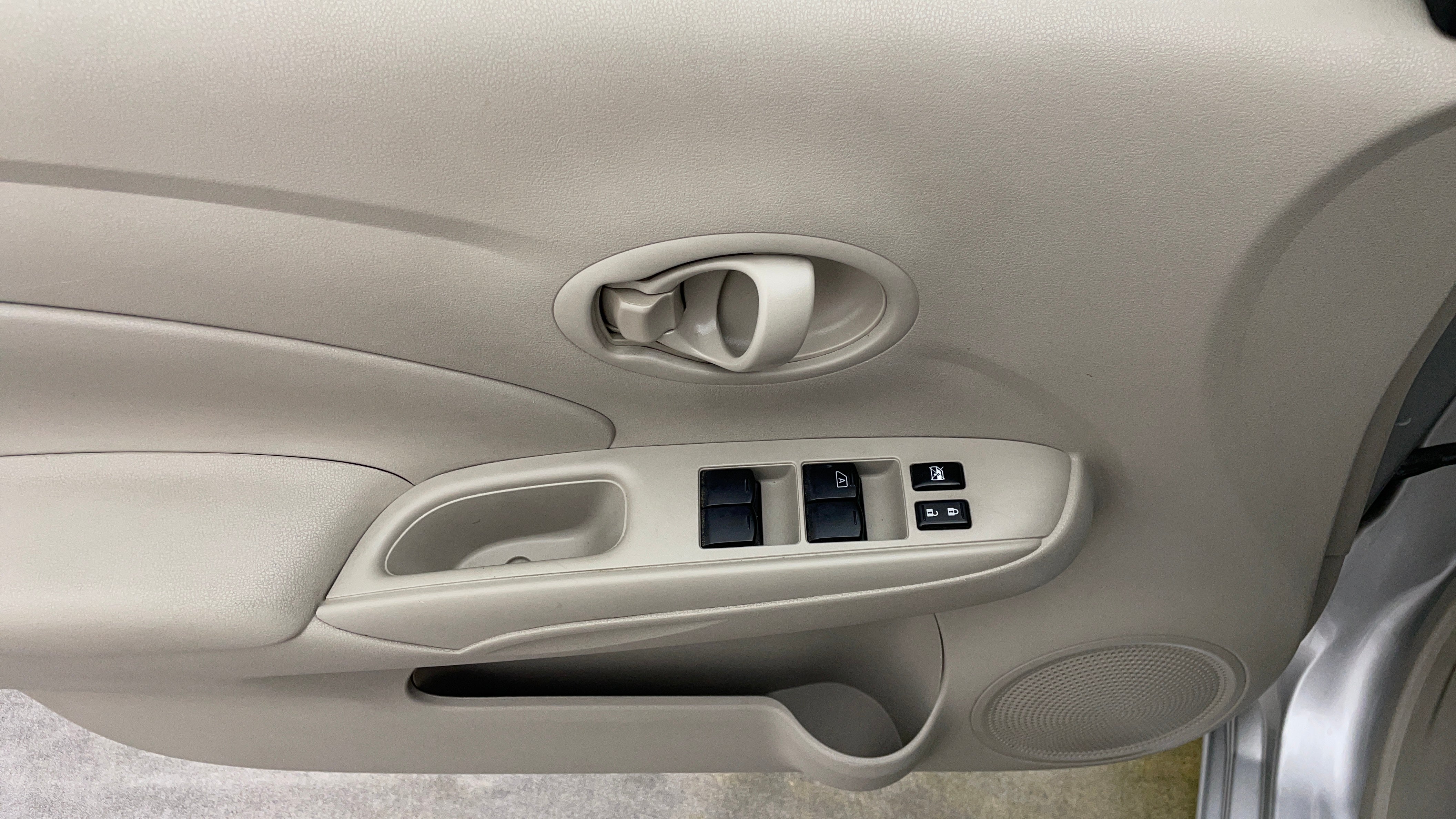 Nissan Sunny-Driver Side Door Panels Controls
