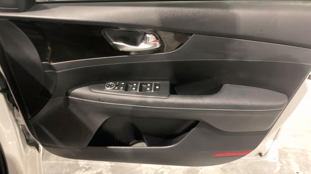 2019 Kia Cerato Sport+ Safety Pack, Automatic, 112268 km, Speaker View