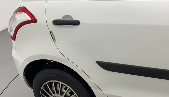 2015 Maruti Swift LXI, Petrol, Manual, 43,471 km, Right quarter panel - Minor scratches