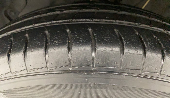 2019 Hyundai NEW SANTRO 1.1 MAGNA MT, Petrol, Manual, 18,810 km, Left Front Tyre Tread