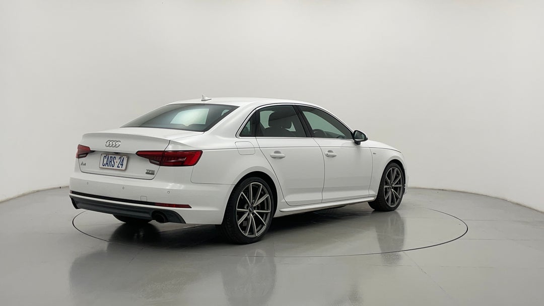 Right Back Diagonal (45- Degree) View