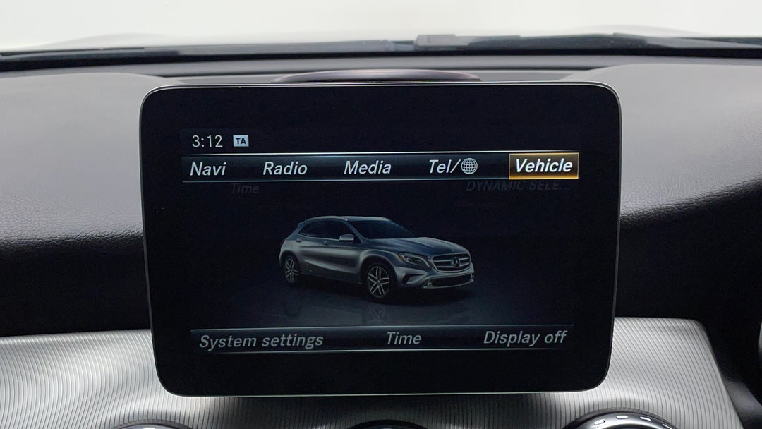 2016 Mercedes-benz GLA 180, Automatic, 105222 km, Infotainment System