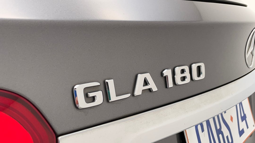 2016 Mercedes-benz GLA 180, Automatic, 105222 km, Badge (Boot Left Side)