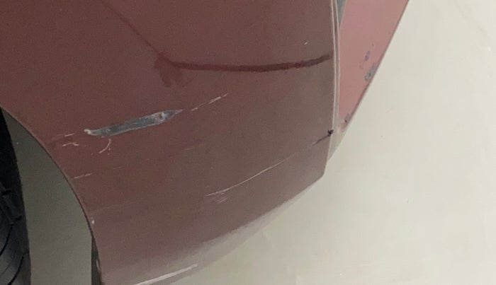2017 Honda Jazz 1.2L I-VTEC V, Petrol, Manual, 1,01,402 km, Front bumper - Paint has minor damage