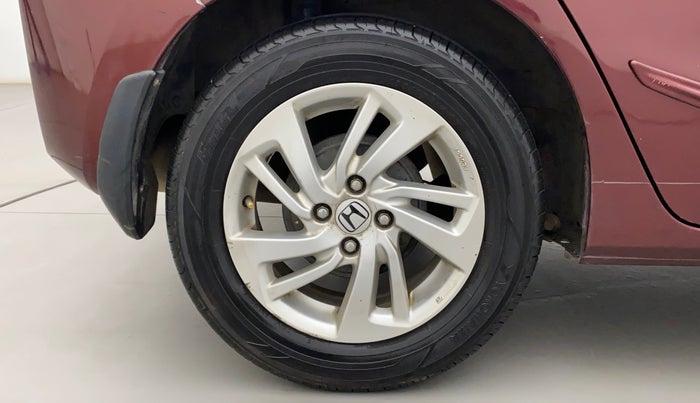 2017 Honda Jazz 1.2L I-VTEC V, Petrol, Manual, 1,01,402 km, Right Rear Wheel