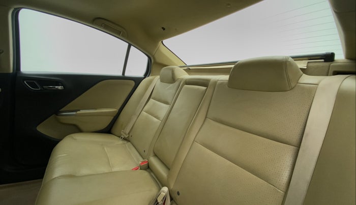 2017 Honda City VX CVT PETROL, Petrol, Automatic, 77,877 km, Right Side Rear Door Cabin
