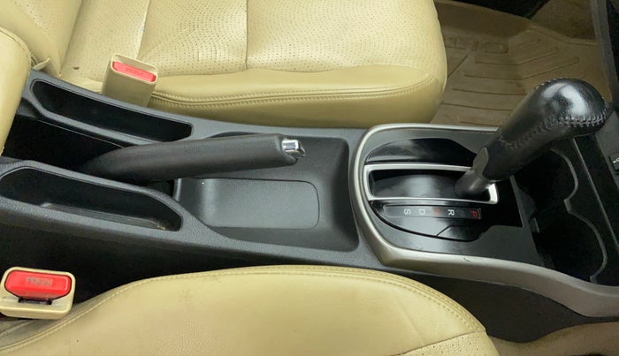 2017 Honda City VX CVT PETROL, Petrol, Automatic, 77,877 km, Gear Lever