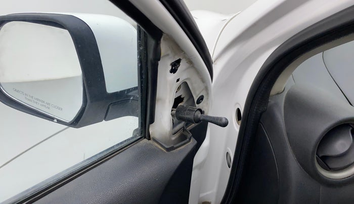 2015 Nissan Micra Active XL, Petrol, Manual, 84,913 km, Left rear-view mirror - ORVM knob broken and not working