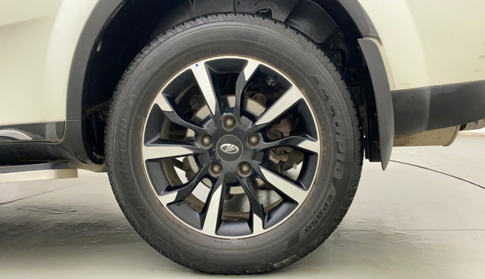2019 Mahindra XUV500 W11 AT, Diesel, Automatic, 27,869 km, Left Rear Wheel