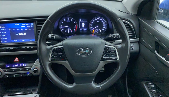 2017 Hyundai New Elantra 2.0 SX (O) AT, Petrol, Automatic, 83,832 km, Steering Wheel Close Up