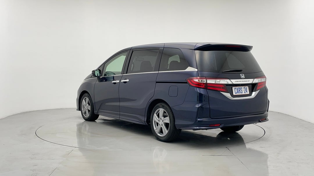 Left Back Diagonal (45- Degree) View