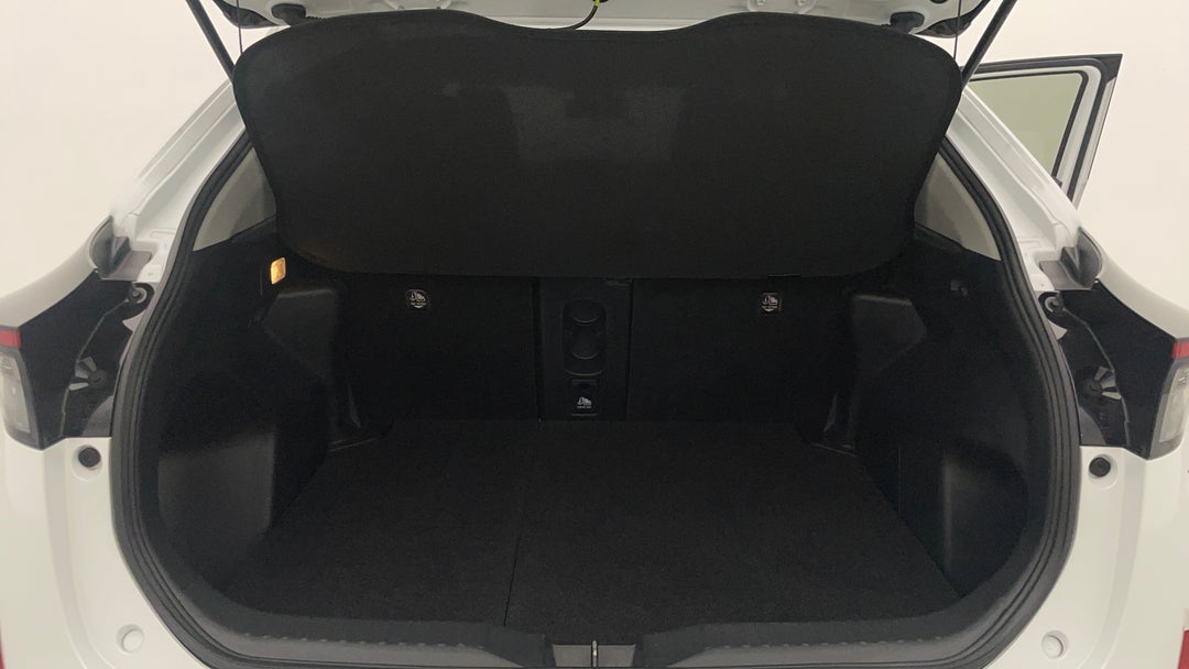 2023 Toyota Yaris Cross Gx Hybrid, Automatic, 19029 km, Boot Inside View