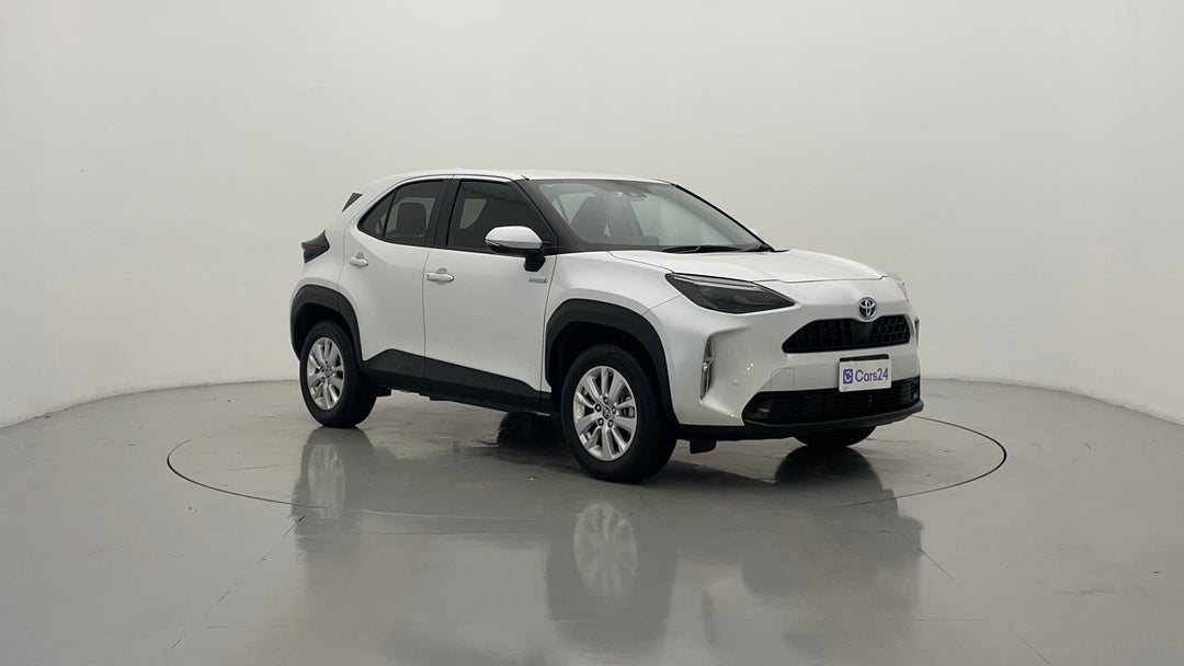 2023 Toyota Yaris Cross Gx Hybrid, Automatic, 19029 km, Right Front Diagonal (45- Degree) View
