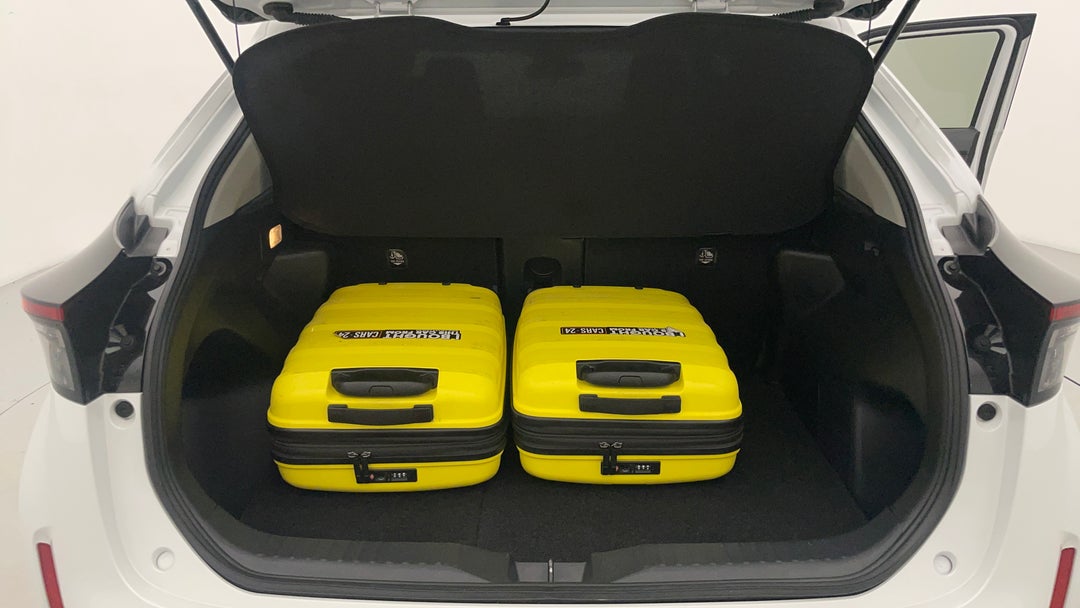 2023 Toyota Yaris Cross Gx Hybrid, Automatic, 19029 km, Boot Inside View with Luggage