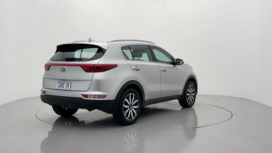 Right Back Diagonal (45- Degree) View