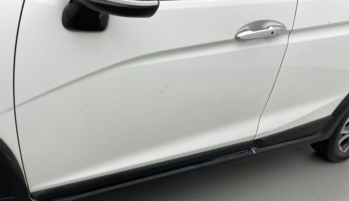 2017 Honda WR-V 1.5L I-DTEC VX MT, Diesel, Manual, 1,04,889 km, Front passenger door - Paint has faded
