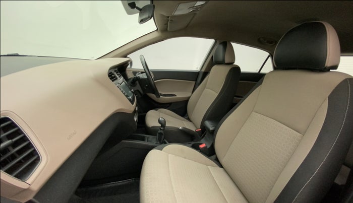 2016 Hyundai Elite i20 ASTA 1.2 (O), Petrol, Manual, 48,807 km, Right Side Front Door Cabin