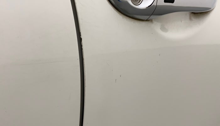 2016 Hyundai Elite i20 ASTA 1.2 (O), Petrol, Manual, 48,807 km, Driver-side door - Minor scratches