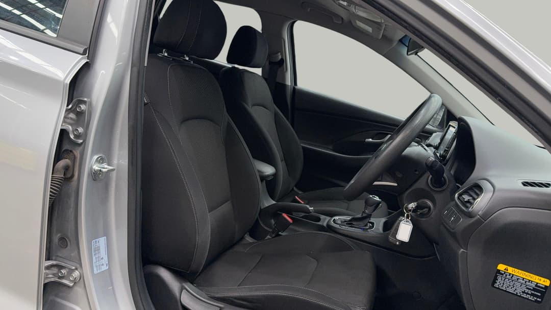 2019 Hyundai i30 Go, Automatic, 140700 km, Right Side Front Door Cabin View