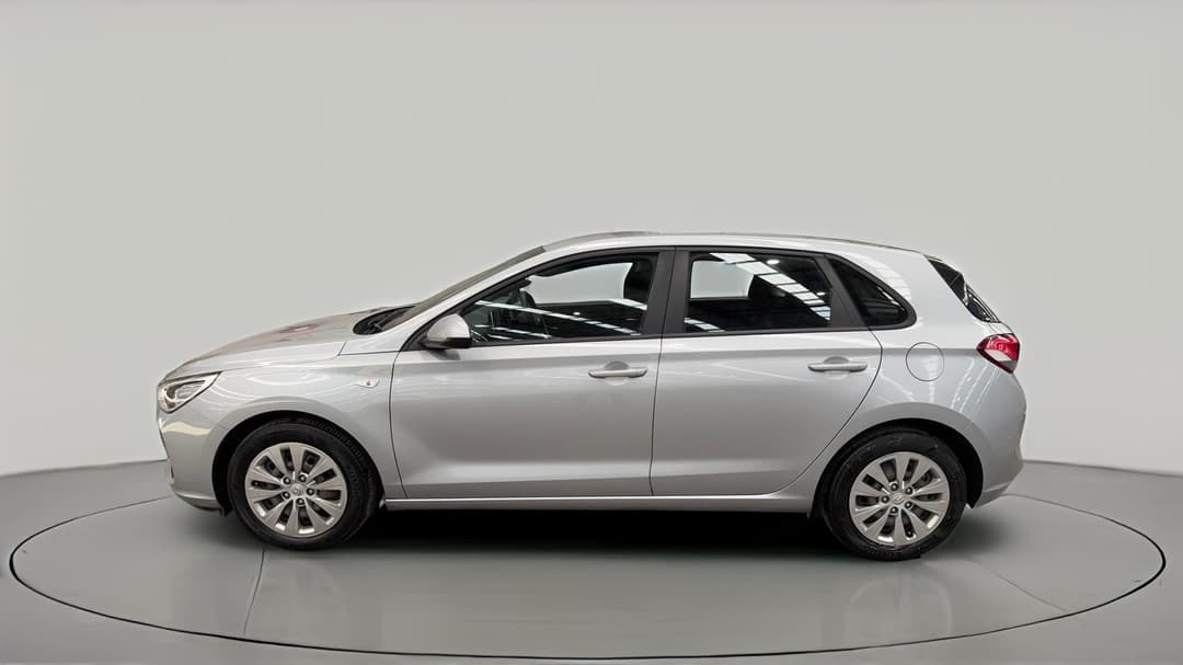 2019 Hyundai i30 Go, Automatic, 140700 km, Left Side View