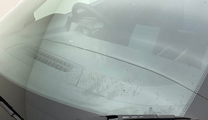 2019 Tata NEXON XMA DIESEL, Diesel, Automatic, 61,857 km, Front windshield - Minor spot on windshield