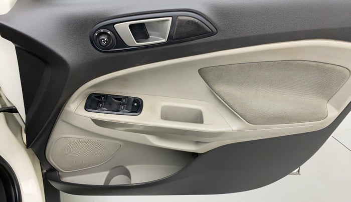 2016 Ford Ecosport 1.5 TITANIUM TI VCT, Petrol, Manual, 35,706 km, Driver Side Door Panels Control