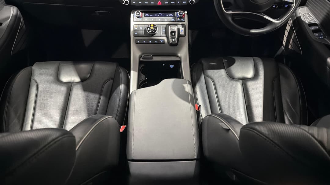 2023 Hyundai Palisade Highlander (7 Seat), Automatic, 31804 km, Center Console