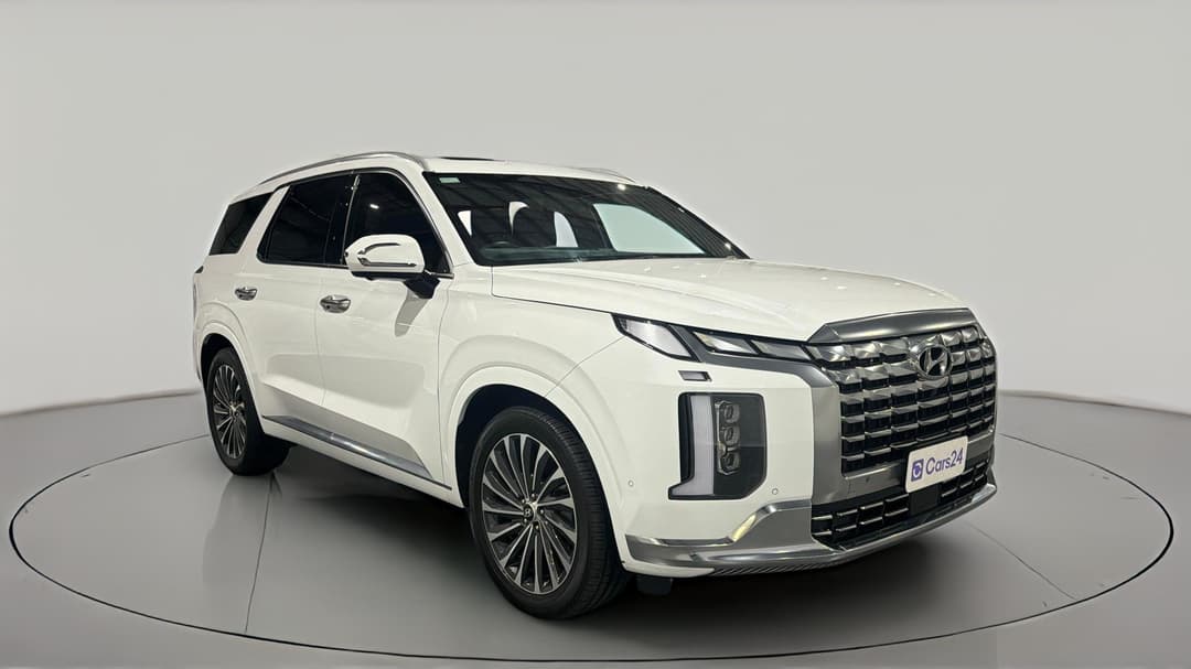 2023 Hyundai Palisade Highlander (7 Seat), Automatic, 31804 km, Right Front Diagonal (45- Degree) View