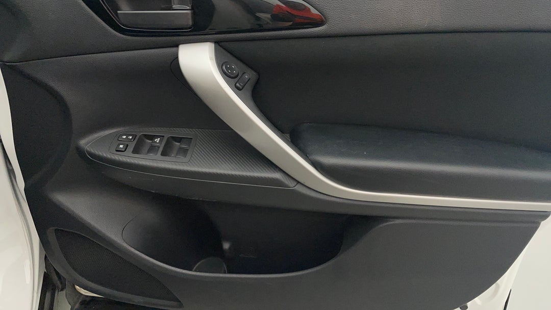 2022 Mitsubishi Eclipse Cross Es (2wd), Automatic, 69675 km, Speaker View