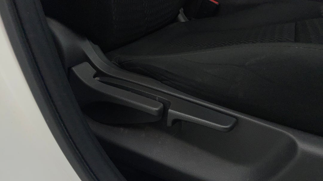 2022 Mitsubishi Eclipse Cross Es (2wd), Automatic, 69675 km, Drivers Side Adjustment Panel