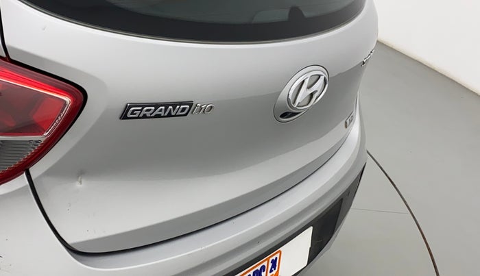 2017 Hyundai Grand i10 SPORTZ (O) 1.2 KAPPA VTVT, Petrol, Manual, 48,144 km, Dicky (Boot door) - Slightly dented