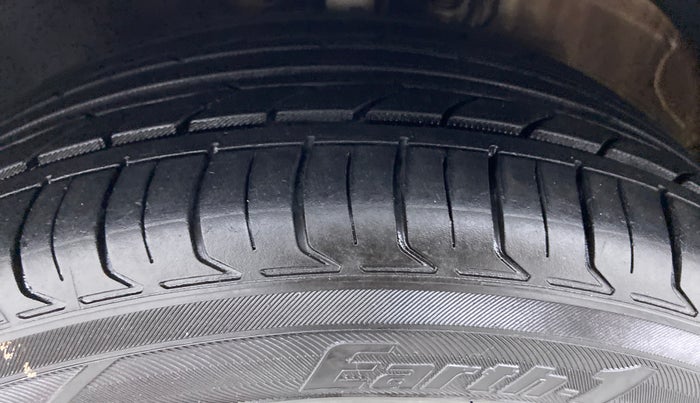 2016 Skoda Rapid 1.5 TDI AT STYLE PLUS, Diesel, Automatic, 92,419 km, Left Front Tyre Tread