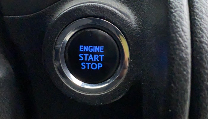 2018 Toyota Innova Crysta 2.4 VX 7 STR, Diesel, Manual, 1,00,065 km, Keyless Start/ Stop Button