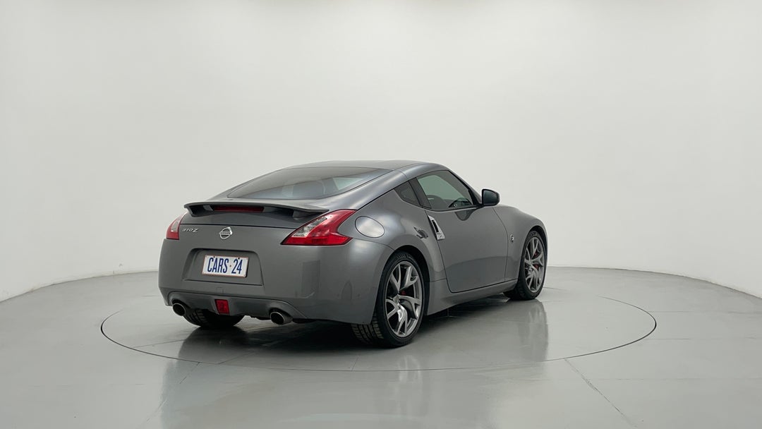 Right Back Diagonal (45- Degree) View