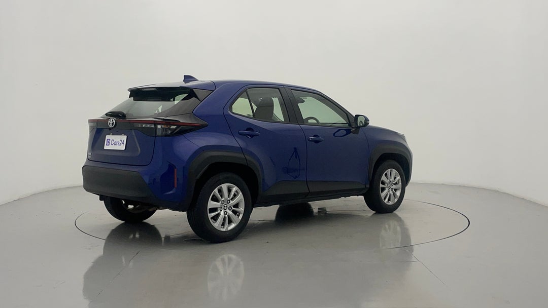 Right Back Diagonal (45- Degree) View