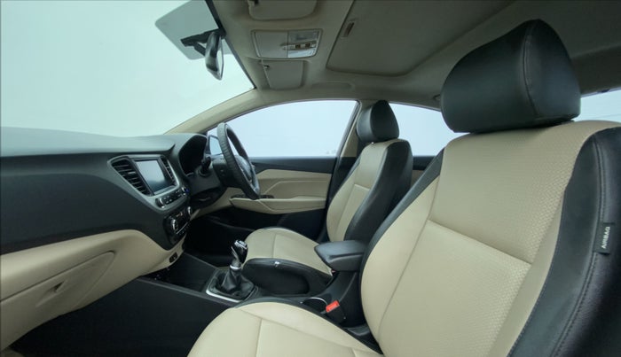 2018 Hyundai Verna 1.6 VTVT SX O, Petrol, Manual, 59,910 km, Right Side Front Door Cabin