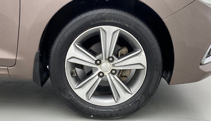 2018 Hyundai Verna 1.6 VTVT SX O, Petrol, Manual, 59,910 km, Right Front Wheel
