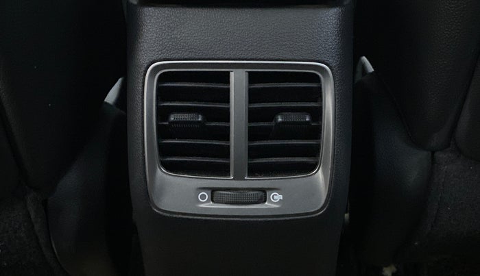 2018 Hyundai Verna 1.6 VTVT SX O, Petrol, Manual, 59,910 km, Rear AC Vents