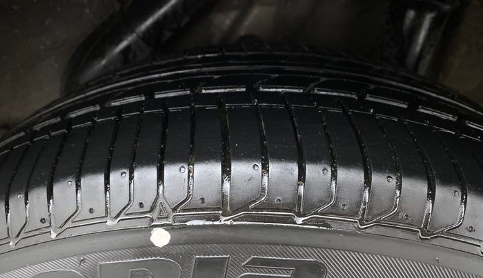 2018 Hyundai Verna 1.6 VTVT SX O, Petrol, Manual, 59,910 km, Left Rear Tyre Tread