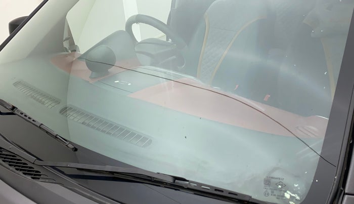 2014 Maruti Ritz VXI ELATE LIMITED EDITION, Petrol, Manual, 65,519 km, Front windshield - Minor spot on windshield