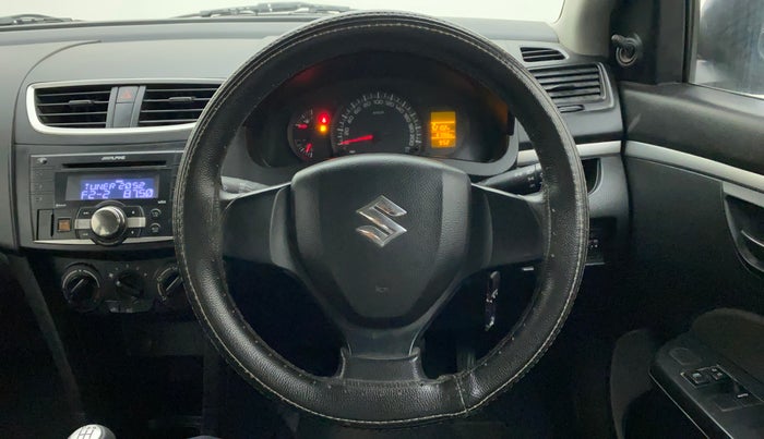 2015 Maruti Swift LXI (O), Petrol, Manual, 67,253 km, Steering Wheel Close Up