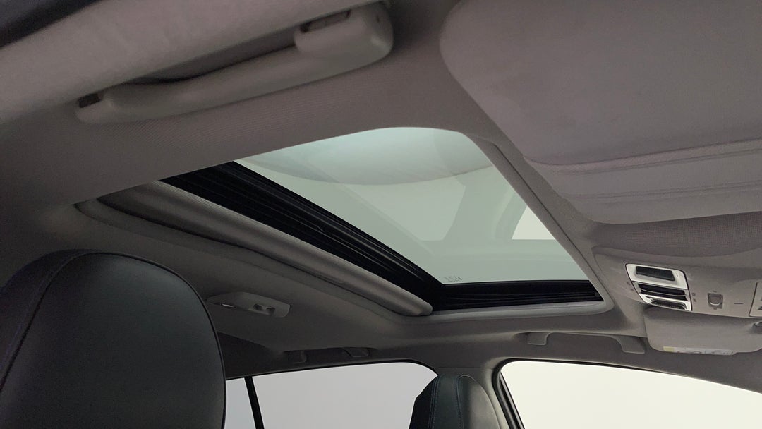 Interior Sunroof/Moonroof