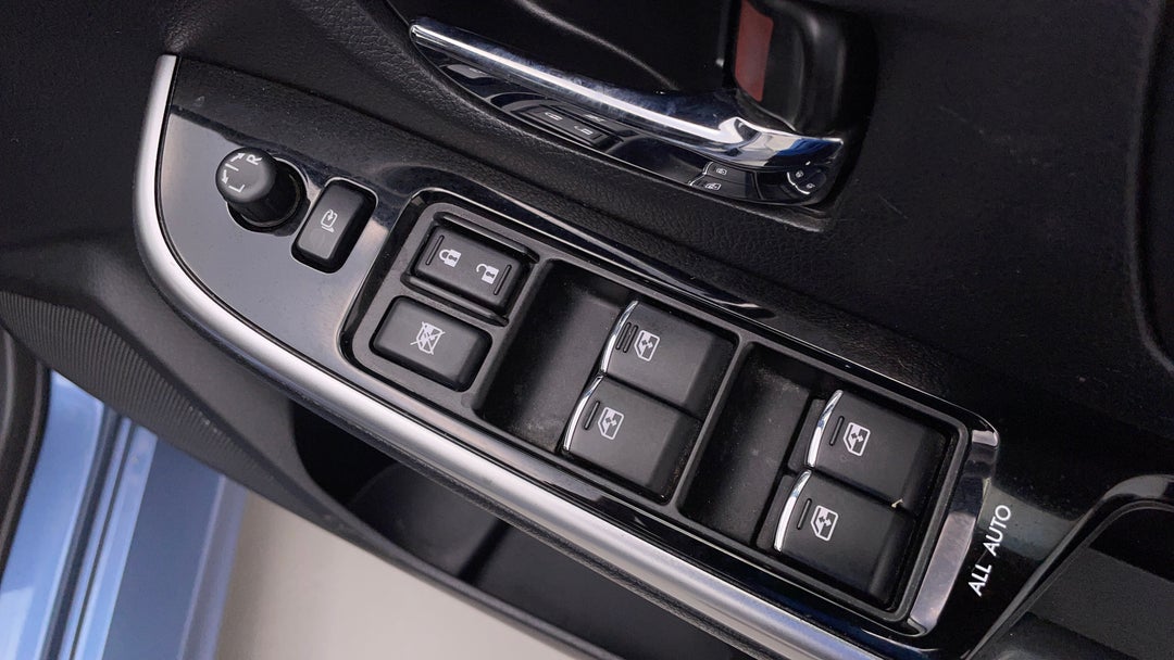 Drivers Side Door Panel Controls